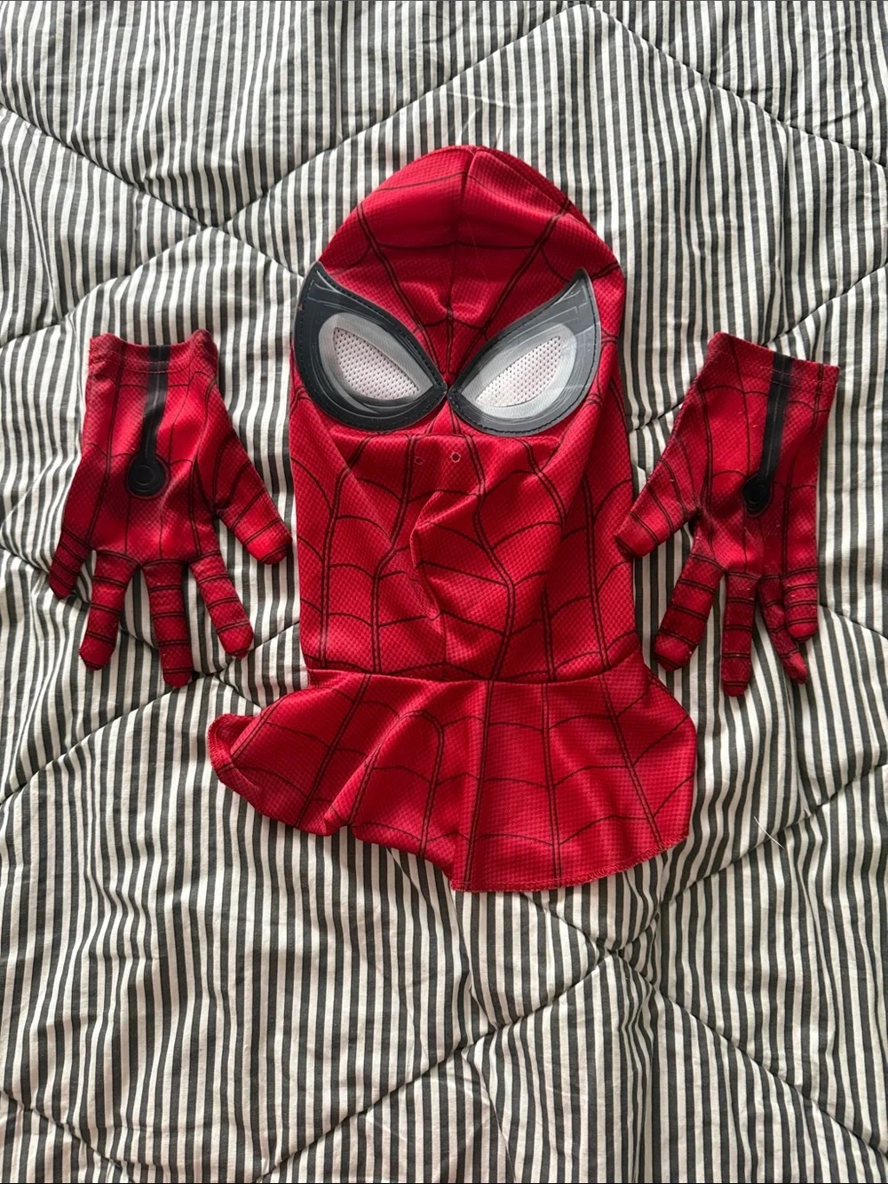 Marvel Red & Blue Spider-Man Muscle Chest Kids SuperheroCostume with mask/gloves - Picture 2 of 4